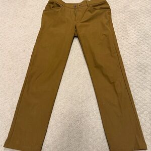 lululemon athletica Men's ABC Tan Chinos 31x30